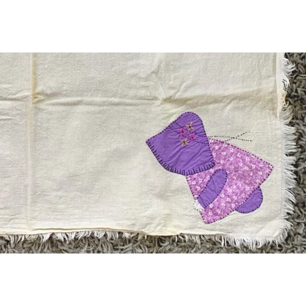 3 Flour Sack 1930's Cotton Tea Towels Sunbonnet Sue Embroidery & Appliqued 32